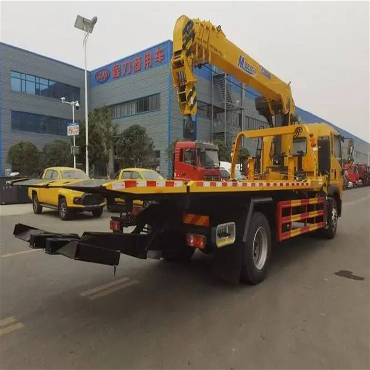 长岛县附近小随车吊出租电话，轻松解决搬运烦恼