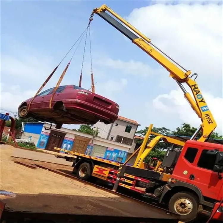 长岛县吊车吊汽车的正确方法